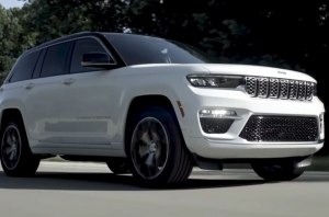 Новее нового: Jeep назвал дату премьеры Grand Cherokee пятого поколения