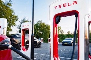 Владельцы Tesla в США станут еще счастливее