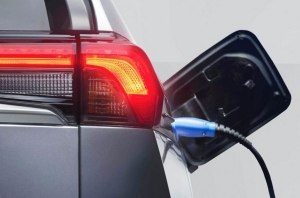 Главный научный сотрудник Toyota: не всем следует водить электромобиль