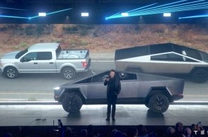 Илон Маск рассказал о некоторых моментах Tesla Cybertruck