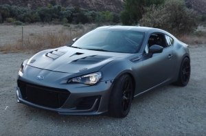Что будет если воткнуть V8 в меленькое купе Subaru BRZ?