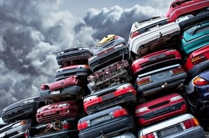 Госэкоинспекция хочет ввести утилизационный сбор для старых авто: они загрязняют землю и воздух Госэкоинспекция хочет ввести утилизационный сбор для старых авто: они загрязняют землю и воздух