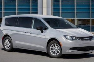 Обновленный Chrysler Voyager 2022 будет доступен ограниченному количеству покупателей