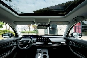 Раскрыт салон нового Changan Uni-V за месяц до премьеры