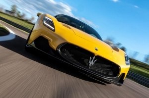 Maserati отзывает суперкар MC20 Maserati отзывает суперкар MC20