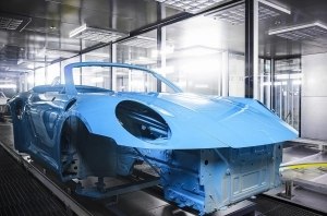 Porsche предлагает покрасить авто под любой оттенок лака для ногтей или сумочки