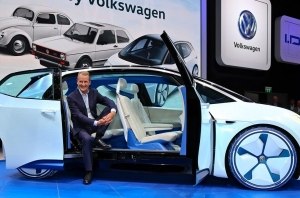 Совет директоров VW может попрощаться с Гербертом Диссом Совет директоров VW может попрощаться с Гербертом Диссом
