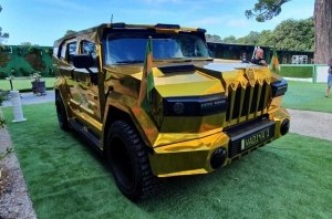На продажу выставлен внедорожник того самого «Диктатора» На продажу выставлен внедорожник того самого «Диктатора»