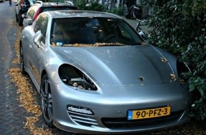Украсть за 15 секунд: мастер класс по снятию фар с Porsche Cayenne от киевских воришек (видео)