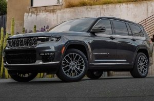 Дебютировал Jeep Grand Cherokree L
