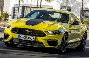 Cлово не воробей: Ford потерял миллионы долларов из-за ошибок в брошюре Мустанга