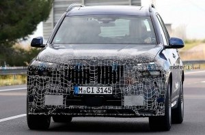 Обновлённый Alpina XB7 засняли крупным планом