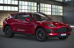 Aston Martin DBX превратили в 800-сильного «убийцу» Lamborghini Urus