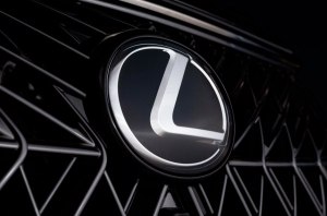 Lexus назвали лучшим брендом