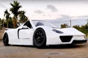 Вьетнамец построил копию суперкара Porsche из канализационных труб