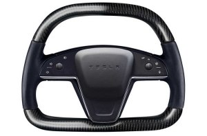Не нравится новый штурвал на Tesla? Тюнеры предложили более традиционный вариант