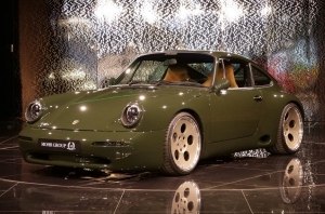 Два редких рестомода Porsche 911 выставили на продажу