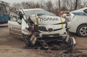 Сколько патрульных машин разбили в ДТП за 2021 год? Сколько патрульных машин разбили в ДТП за 2021 год?