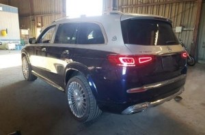 Не битый и не утопленный Mercedes-Maybach GLS продают на аукционе