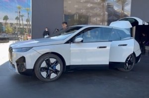 BMW, меняющий цвет: как это выглядит