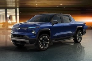 Электрический Silverado собрал очередь
