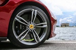 Первый кроссовер Ferrari Первый кроссовер Ferrari